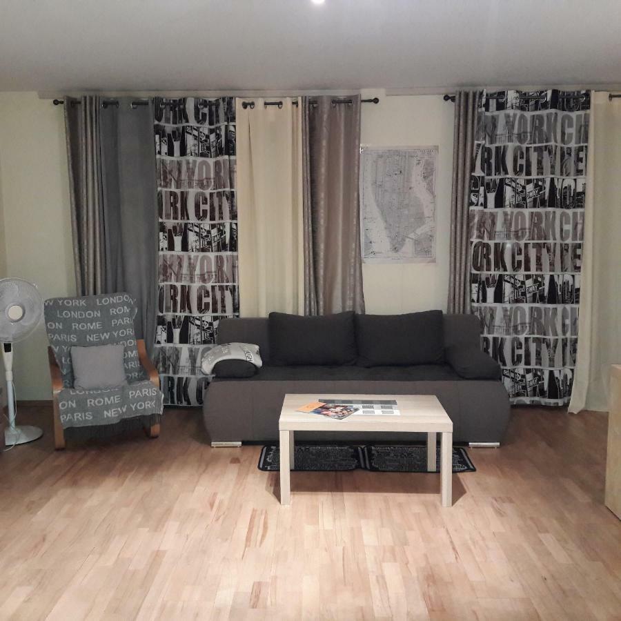 Nyc Apartment Краков Экстерьер фото